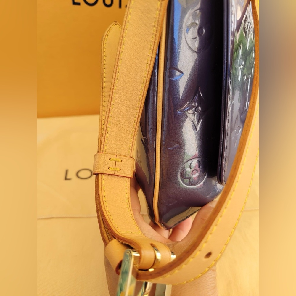Indigo Monogram Vernis Thompson Street Bag - Picture 7 of 16
